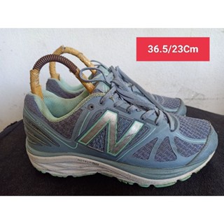 New balance Size 36.5 ยาว 23 Cm  รองเท้ามือสอง  ผู้หญิง เท้าเล็ก แฟชั่น ลำลอง ทำงาน