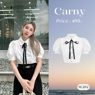 SE202 l CARNY เสื้อเชิ้ตครอปโบว์หน้า แขนพอง