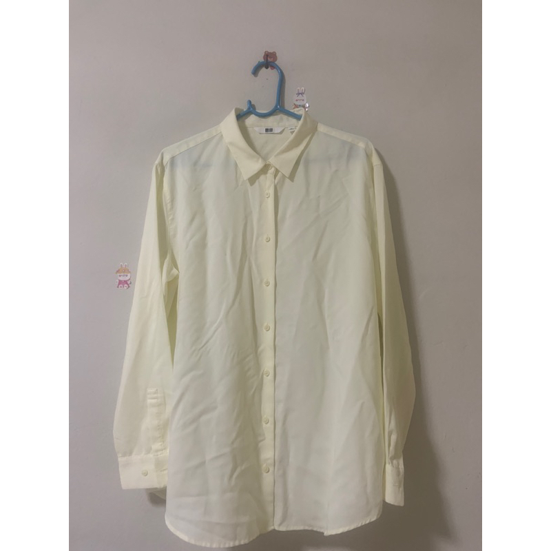 เสื้อเชิ้ตผ้าเรยอน uniqlo🥟