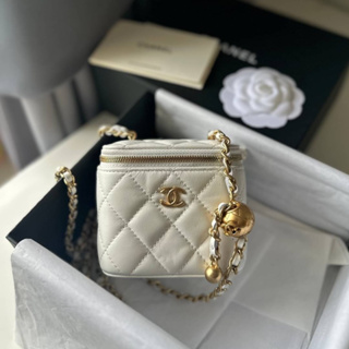 CHANEL MINI VANITY WITH Adjustable chain in lamb ss21 with holo 31*****  *🔥🔥🧡