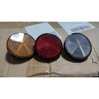 จัดส่งไวมาก ทับทิมกลมท้ายรถสะท้อนแสง