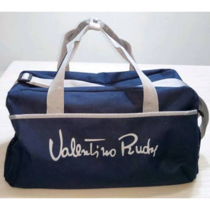 กระเป๋าเดินทาง Overnight Bag ยี่ห้อ Valentino Rudy ของใหม่!! พร้อมส่ง