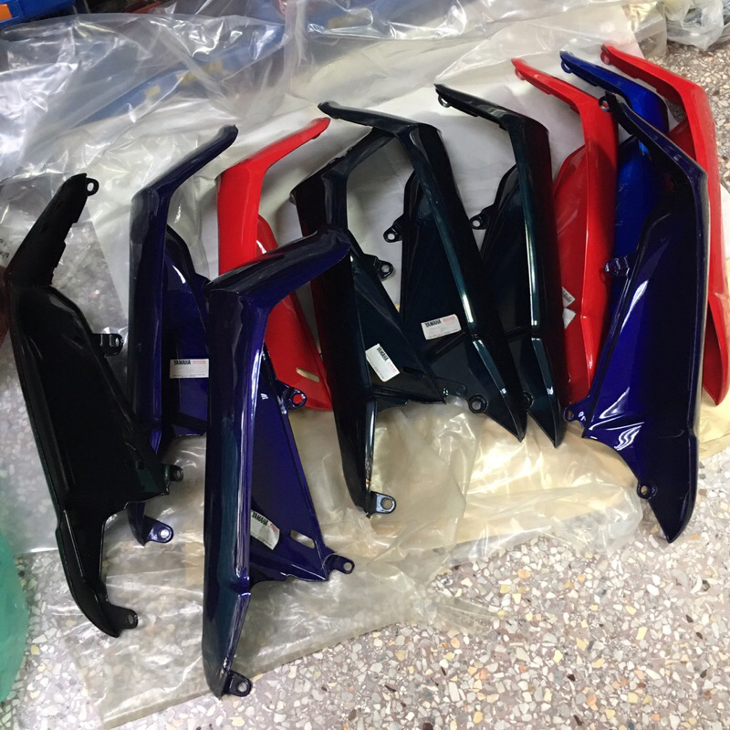 บังลมตัวนอก MATE111 , Y111 แท้ 4NR-F8310 (ขายแยก,ราคาต่อ1ข้าง)