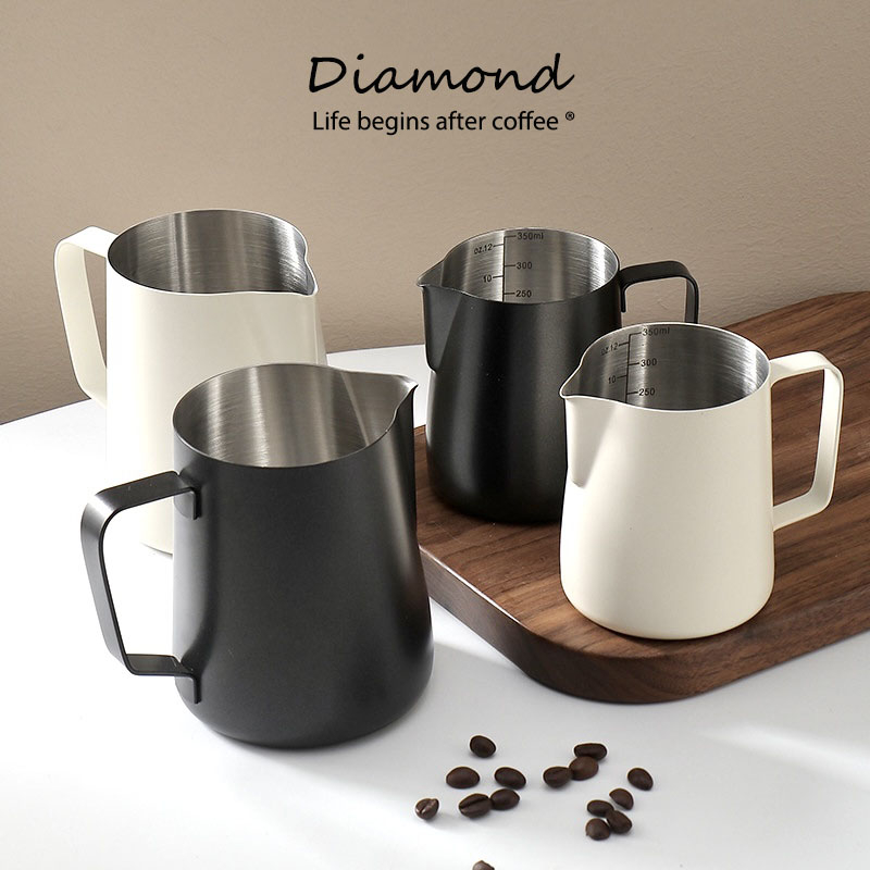 ❤ Diamond Coffee เหยือกตีฟองนม สีดำด้าน 350ml 600ml Teflon milk pitcher เหยือกนมลาเต้อาร์ท เหยือกตีฟองนม ถ้วยตีฟองนม