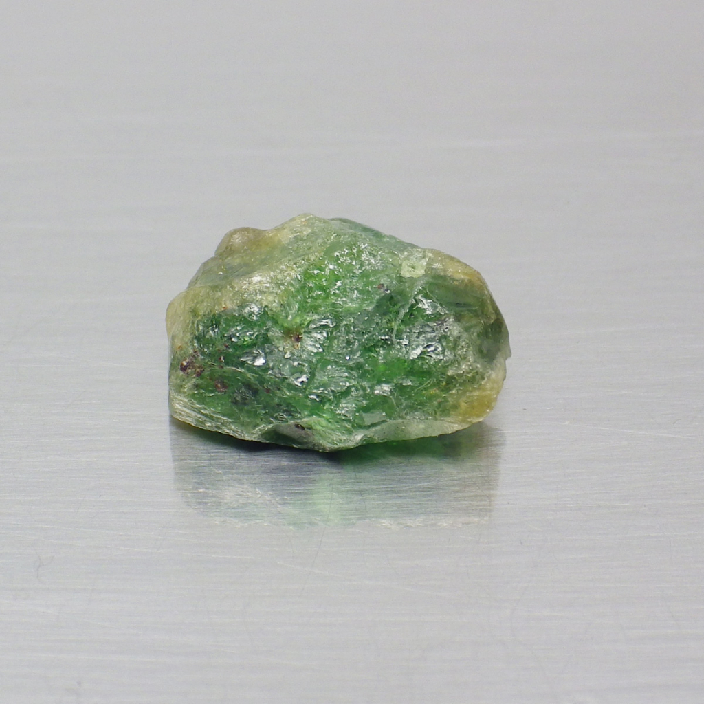 พลอย ก้อน การ์เนต โกเมน เขียว ดิบ แท้ ธรรมชาติ ( Unheated Natural Green Garnet ) หนัก 5.60 กะรัต