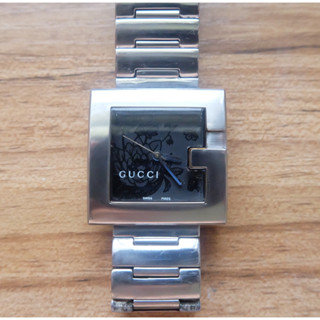 นาฬิกา Gucci 108 G square Series Watch Size 28mm สีเงิน มือสอง ของแท้