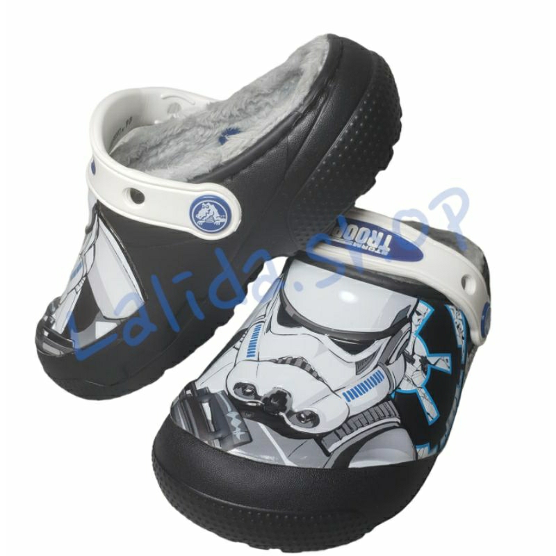 พร้อมส่ง รองเท้าเด็ก Crocs X stormtroopers  Star Wars collection  Size 10 แท้ 100%  ราคานี้คุ้มมาก