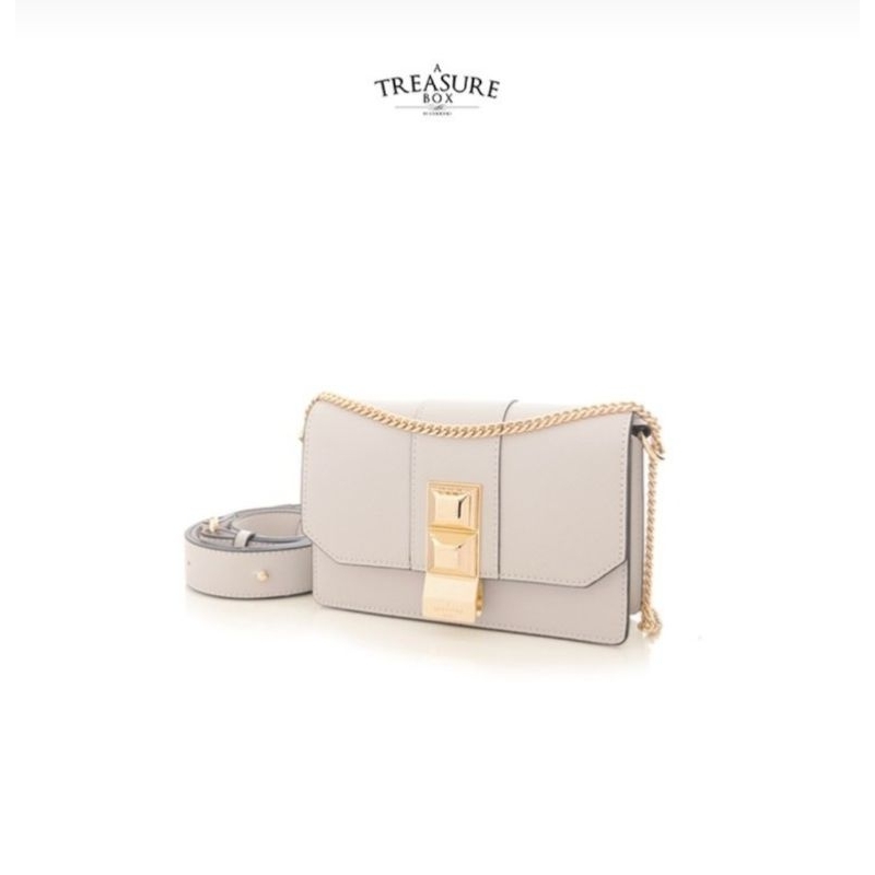 Atreasurebox-ivory Flat layer New in pack