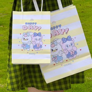 พร้อมส่งในไทย ถุงกระดาษหูหิ้ว การ์ตูน กระต่าย HAPPY DAY มี2แบบ ถุงของขวัญ ใส่ของ บรรจุภัณฑ์ของขวัญ