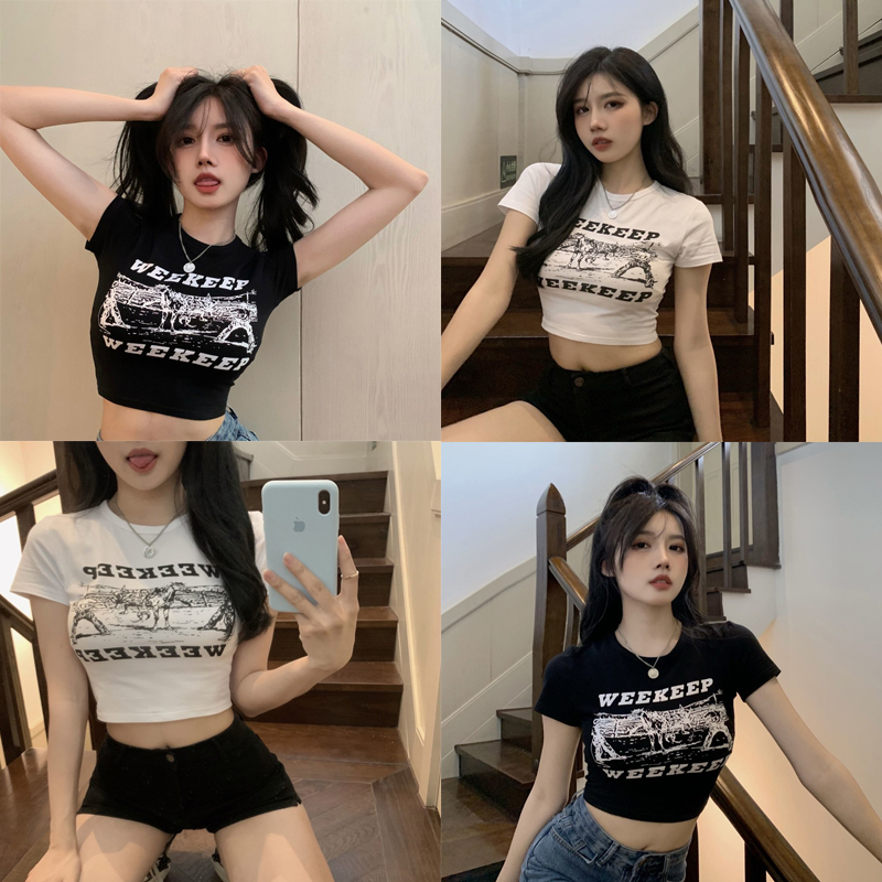BOIShop เสื้อครอป แขนสั้น เสื้อยืดผู้หญิง คอกลม พิมพ์ลายตัวอักษร แมทง่ายใส่ได้กับทุกชุด เนื้อผ้าดี ใส่สบาย