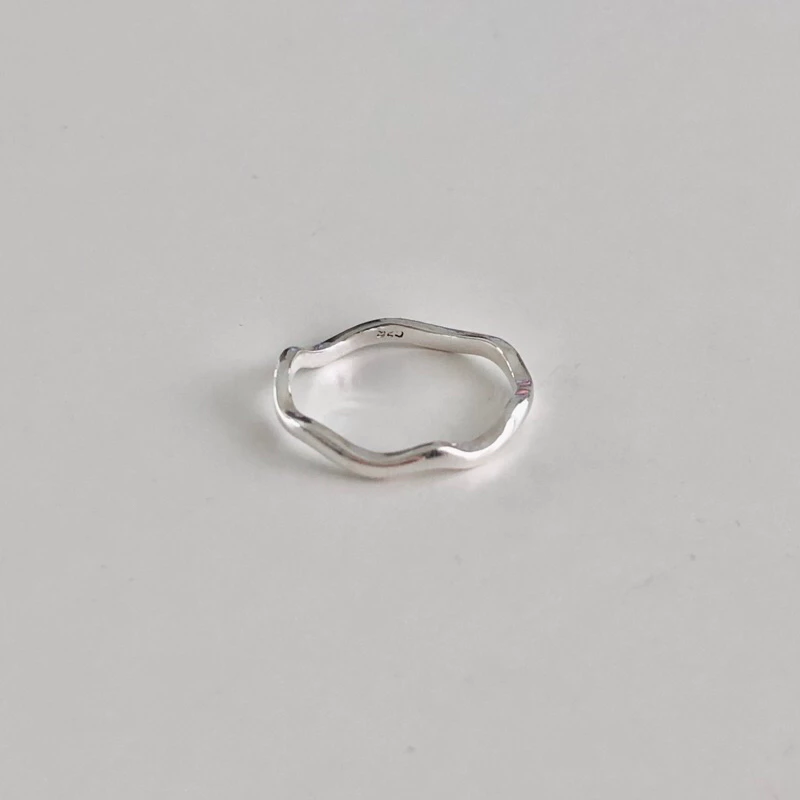 Winterwinter Jewelry Silver925 : เครื่องประดับเงินแท้ แหวนเงินแท้ 925 หนา 1 mm (wave rings)