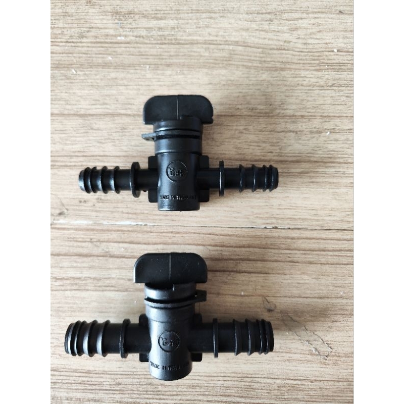 บอลวาล์ว PE แบบสวม ขนาด 16 และ 20 มิล