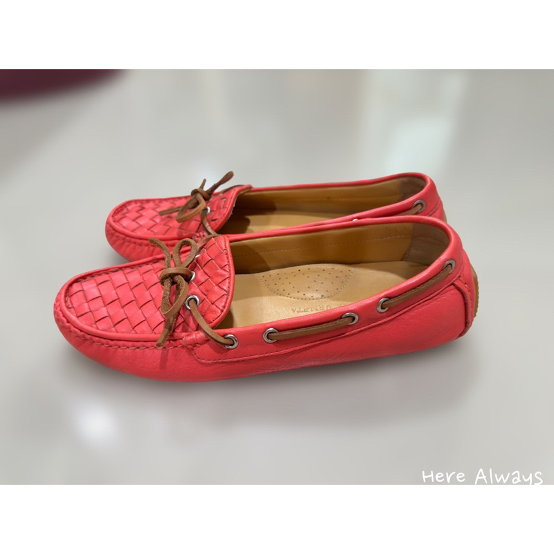 Bottega Veneta รองเท้า loafer สีส้ม coral ไซส์ 38 มือสอง