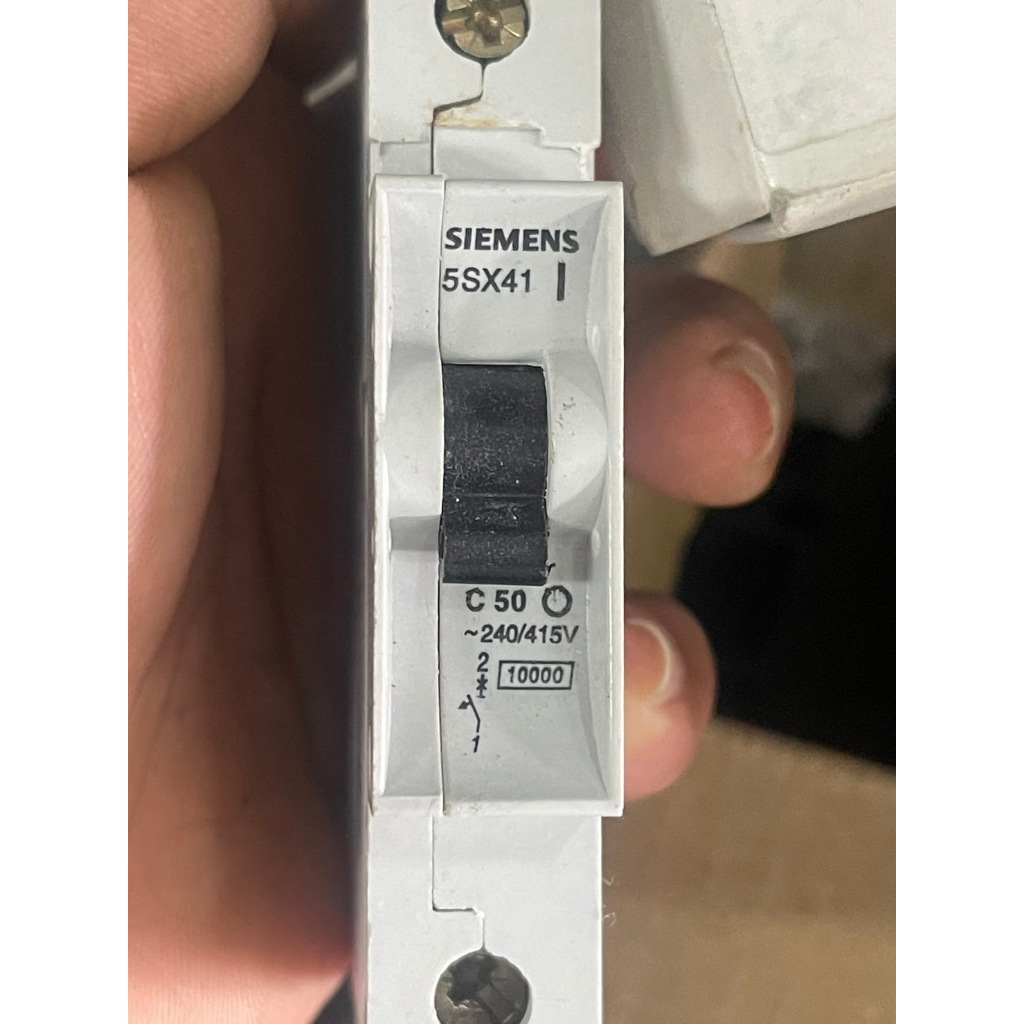 Siemens Breaker เบรคเกอร์ 1P C50A  B32A