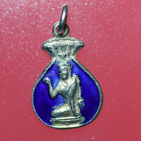 LEK01- เหรียญนางกวัก กะไหล่ทองลงยา สีน้ำเงิน หลังสาริกาคู่ พ่อท่านคล้าย วัดธาตุน้อย (สร้างย้อนยุค) ปี2530