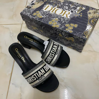 ❌พร้อมส่ง ส่งไว❌nasfashop รองเท้าส้นสูง D งานพรีเมี่ยม hien 1:1 สูง 2 นิ้ว ✅พร้อมกล่อง ถุงผ้า ถ่ายจากสินค้าจริง