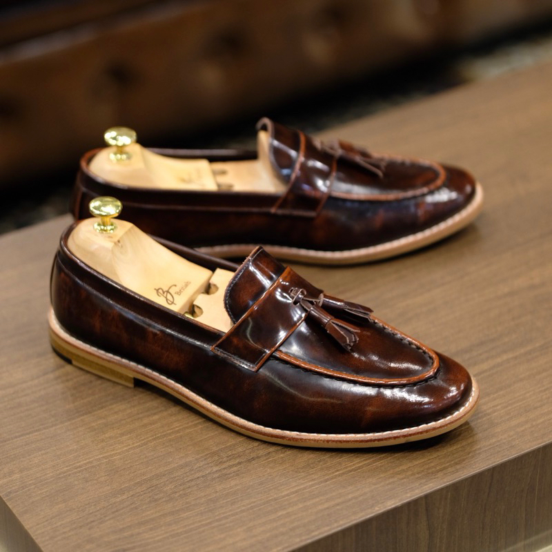 British รองเท้าหนัง Wlid Tassel Loafers (Brown)