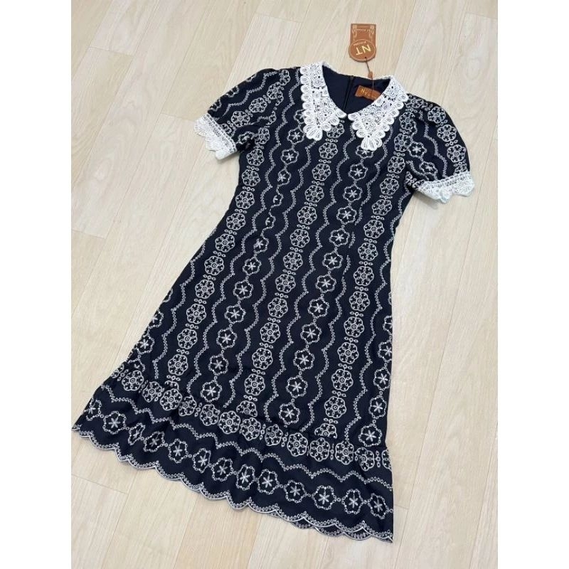 เดรสกรมปักลูกไม้ มีซับในทั้งตัว Tag: NT princess ไซส์L