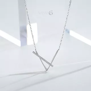 GLAMOR✨สร้อยคอเงินแท้ Geometric V สร้อยเงินแท้ สร้อยแฟชั่น สร้อยคอตัว V ของขวัญให้แฟน สร้อยคอเพชร