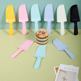 มีดตัดเค้กพลาสติก แพค 10 ชิ้น