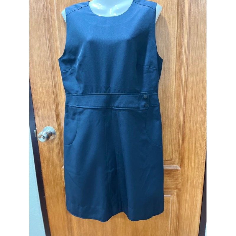 g2000 เดรสเข้ารูปสีกรมท่า