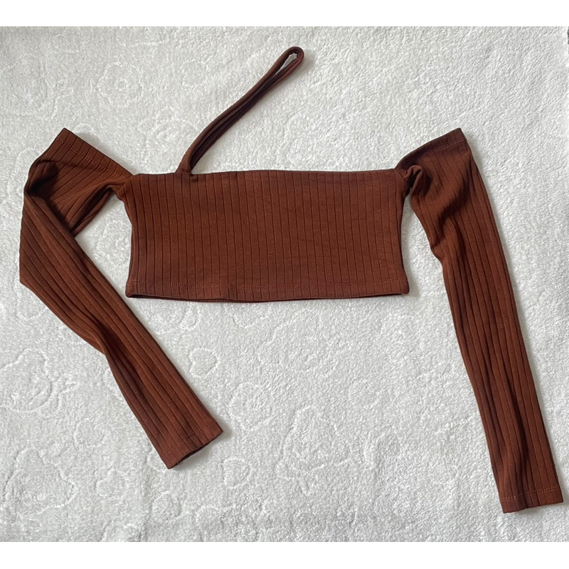 เสื้อผ้าร่อง atipashop