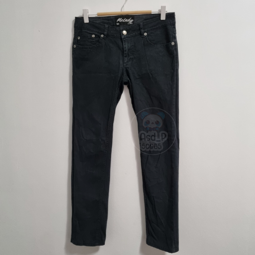 mc lady แท้ กางเกงยีนส์ ดำ  ผู้หญิงมือสอง เอว 29-30 (j-oo6)