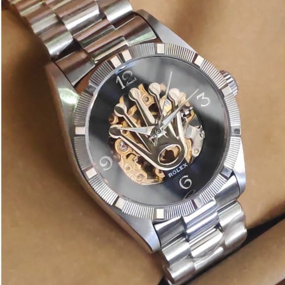 (พร้อมส่ง) นาฬืกาข้อมือ R0LEX Skeleton Transparent 36mm Black Dial