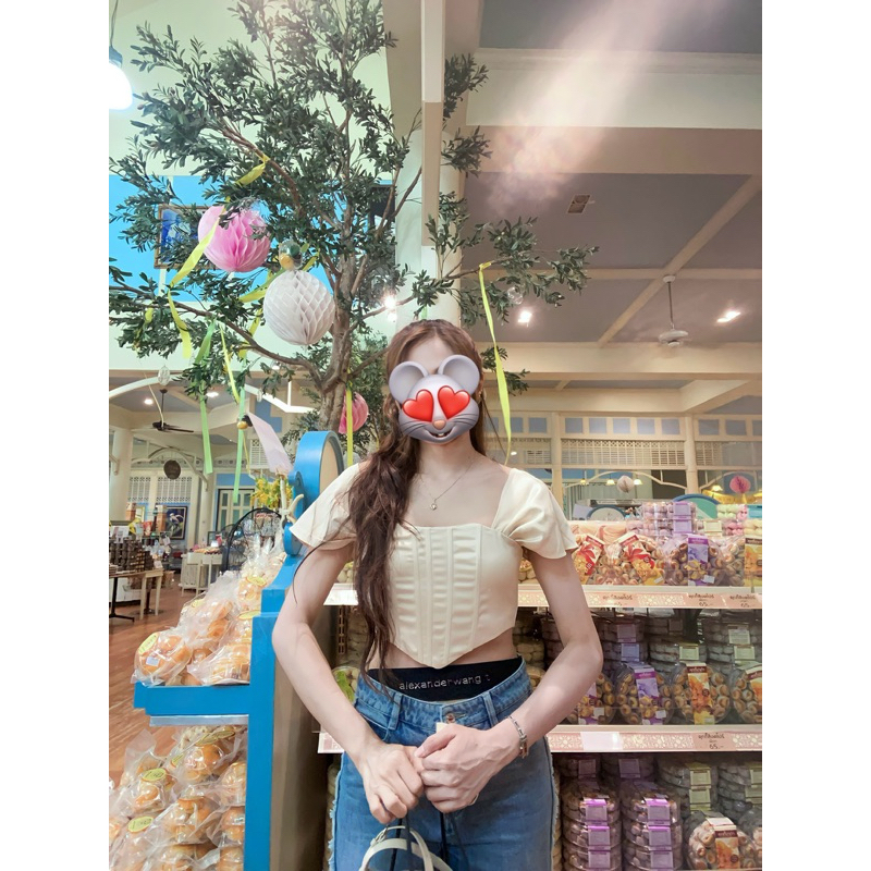 เสื้อครอป Promthong สวยมือสองมีฟอง