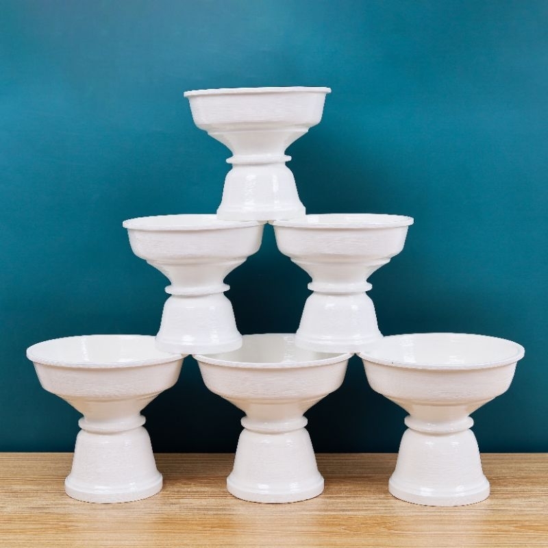 พานบัวไม้ไผ่ขด สีขาวล้วน