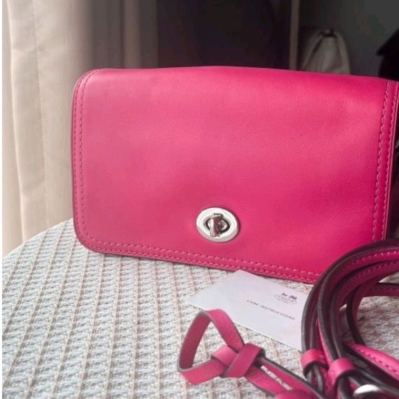 Coach Legacy penny bag แท้ ช็อป ไม่ใช่ outlet มือสอง ใหม่มาก กระเป๋าสะพาย crossbody bag ผู้หญิง สีชม