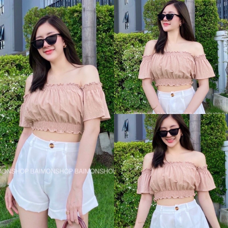 เสื้อครอป เสื้อเปิดไหล่ ผ้าคอตตอน เป็นเกาะเย็บต่อแขนทรงกระดิ่ง รุ่นนี้กำลังฮิตมากเลยนะคะ - รูปที่ 4