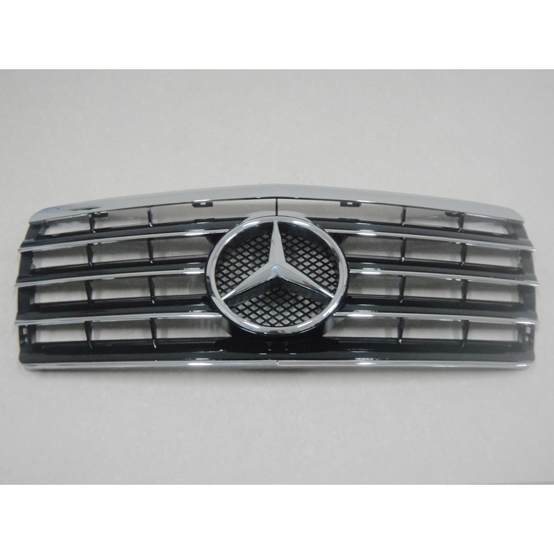 หน้ากระจังสำหรับรถBENZ W124(Eหน้า) CL TYPE สีดำ