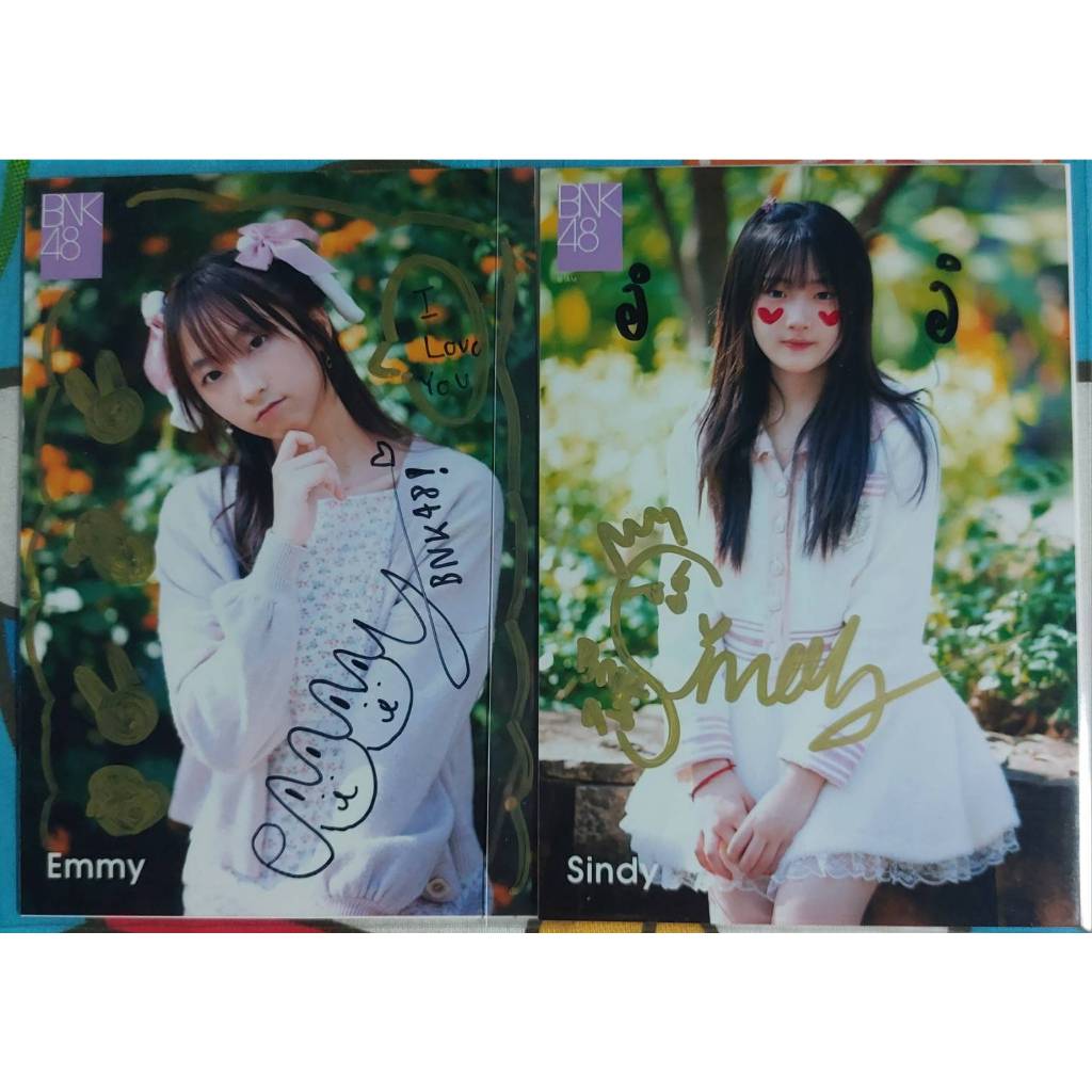 SSR ลายเซ็นต์จริง น้องเอ็มมี่ และ น้องซินดี้ BNK48 รุ่น 4 debut พร้อมส่ง-ส่งฟรี