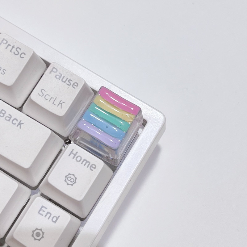 Rainbow Keycap - คีย์แคปเรซิ่นสายรุ้ง