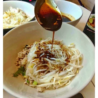 (มีอย.) ซอสก๋วยเตี๋ยวแห้ง"มหัศจรรย์" 600ก. ซอสหมี่คลุกสูตรเผ็ดพริกคั่วหอม "แซ่บสุด อร่อยหยุดไม่ได้"ทานเพลินดุจต้องมนต์06