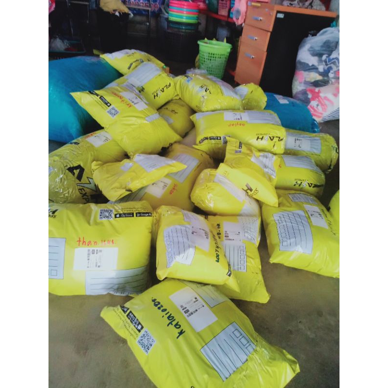 สินค้างานเสื้อ กางเกง เดรส กระโปรง