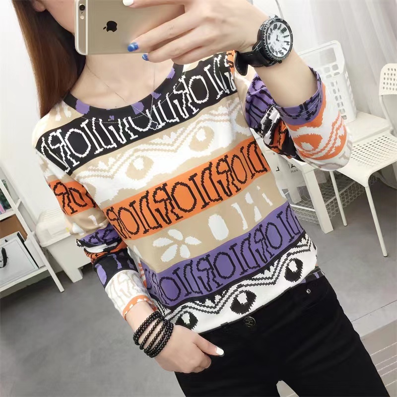 930# เสื้อยืดแขนยาว เสื้อผ้าแฟชั่นผู้หญิง สินค้าลายใหม่ ผ้านิ่มใส่สบาย