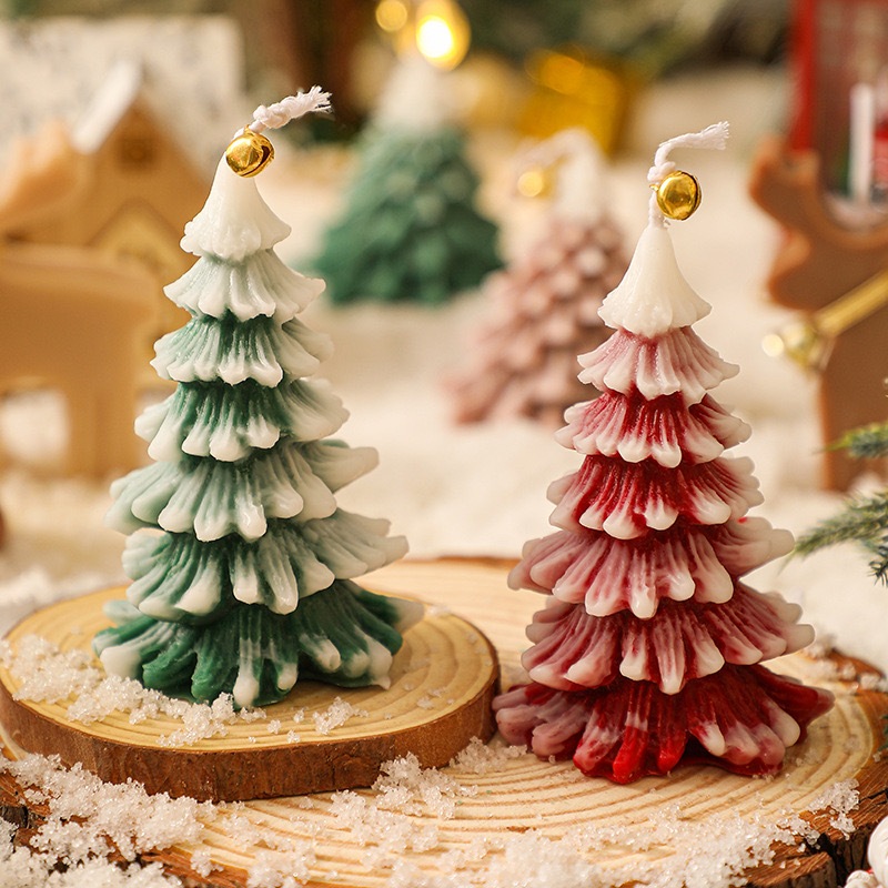 OurHome [พร้อมส่ง]เทียนหอมต้นคริสต์มาส Christmas tree scented candle พร็อพถ่ายรูป ของตกแต่งบ้าน ตกแต่งร้านกาแฟ ของขวัญส