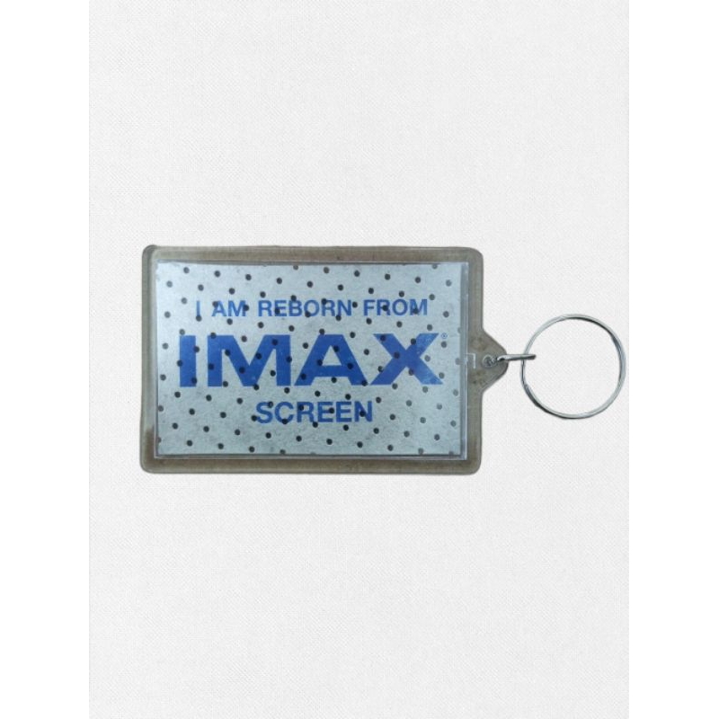 พวงกุญแจ Key Chain IMAX ทำจากจอภาพยนตร์ IMAX สาขาเอสพลานาด แคราย จาก Major Cineplex IMAX Collectible