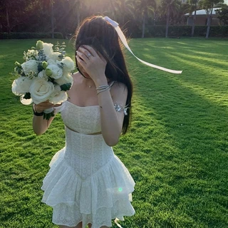 Cicishop(3167)มินิเดรสสายเดี่ยว ผ้าฉลุดอกไม้ ทรงสลิม ดีเทลเว้าหลัง แต่งระบายชาย สไตล์สาวหวานปนเซ็กซี่