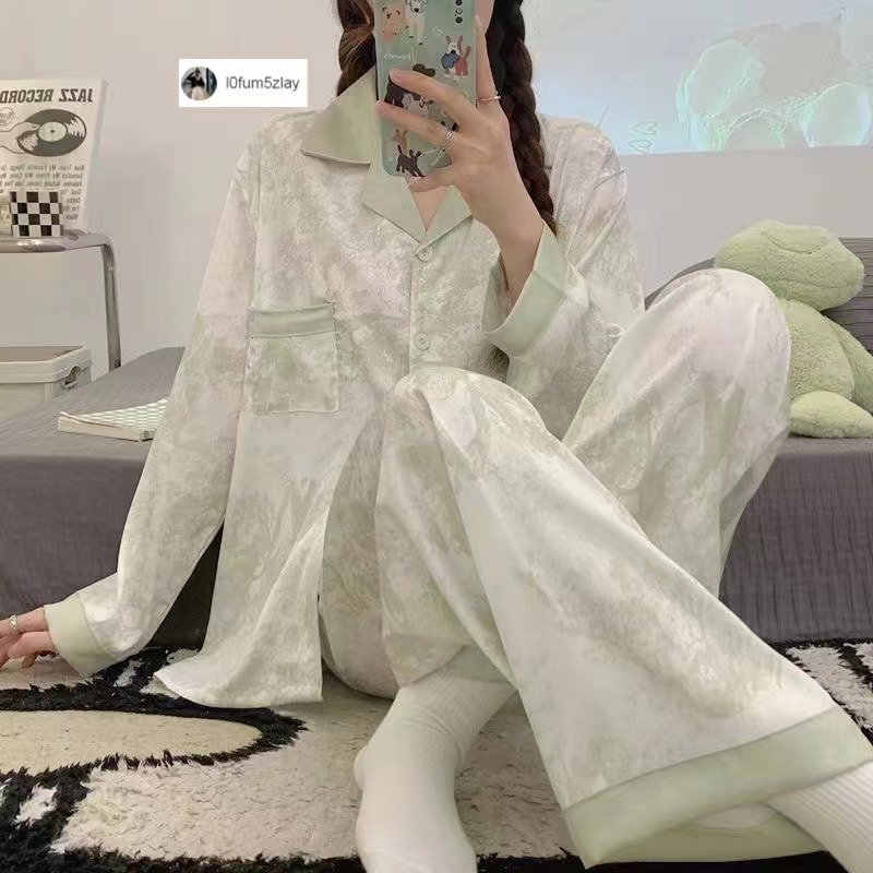 (ราคาถูกที่สุด) ชุดนอนผ้าซาตินเวอร์ชั่นเกาหลีl0fum5zlay， ผ้าซาตินเรียบ， ลายสวยน่ารัก， ขายาว+เสื้อ，M-2XL