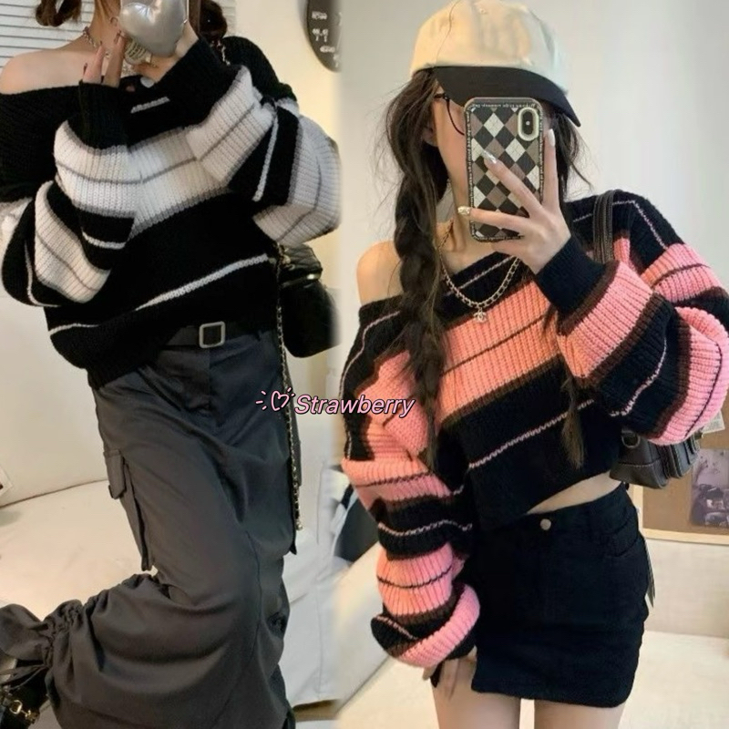 พร้อมส่ง เสื้อไหมพรมครอปท็อป เอวลอย เปิดไหล่ แขนยาว ผ้าถัก กันหนาว ลายทาง ทรงหลวม สไตล์เกาหลี สําหรับเด็กผู้หญิง