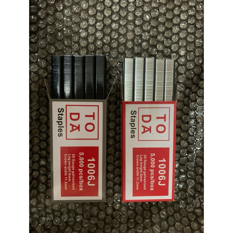 ลูกแม็กซ์ เบอร์ 1006J สีดำ ลูกแม็กขาคู่ แม็คคู่ยิงไม้ แบบขาคู่ สำหรับ ปืนยิงตะปู แม็กลม และ แม็กไฟฟ้า