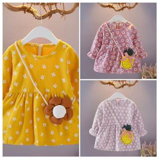 ชุดกระโปรงแขนยาว พร้อมกระเป๋าแต่ง(กระเป๋าแต่งไม่มีซิบ)