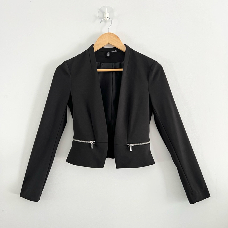 แบรนด์ H&M เสื้อคลุม สูทตัวสั้น มือ2  ✌️แขนยาว ( Divided by H&M )