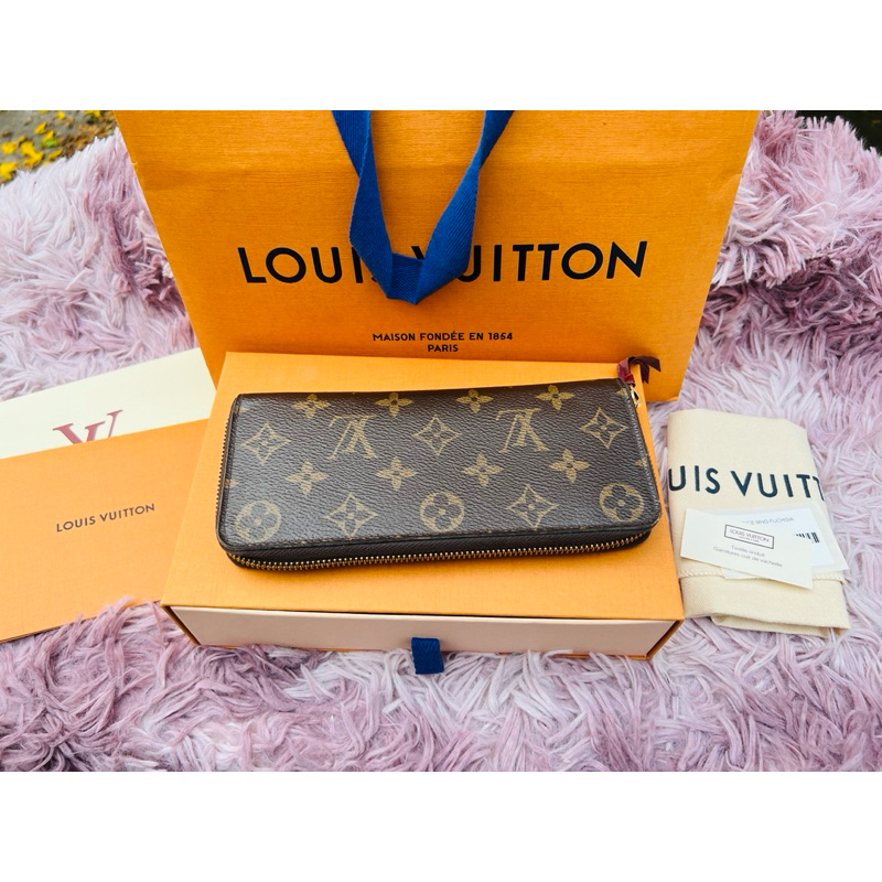 กระเป๋าสตางค์ LV รุ่น Clémence มือสองของแท้
