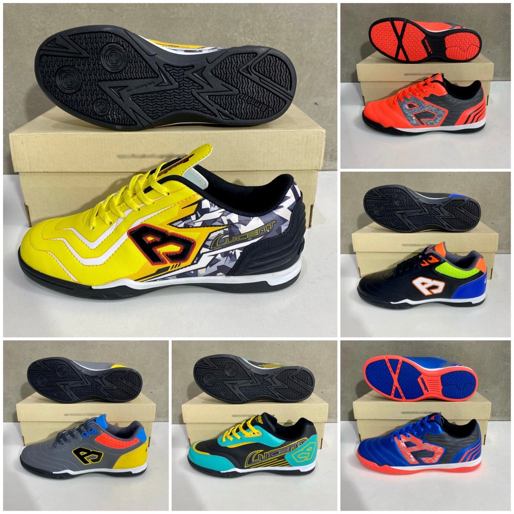 Breaker รองเท้าฟุตซอล เบรคเกอร์ Size37-39 (อย่าลืมใช้โค้ดส่งฟรี)