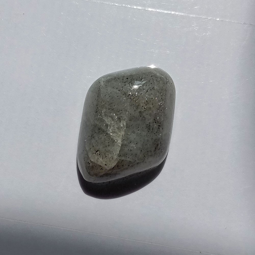 32.20 ct ลาบาโดไลต์ (Labradorite) ทรงสี่เหลี่ยมหลังเบี้ย
