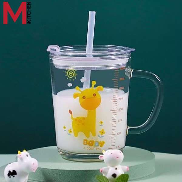M KITCHEN แก้วน้ำ ถ้วยกาแฟ พร้อมฝาปิด มีหลอดยางซิลิโคน ทนความร้อน ลายการ์ตูน 350-450ml (A0)